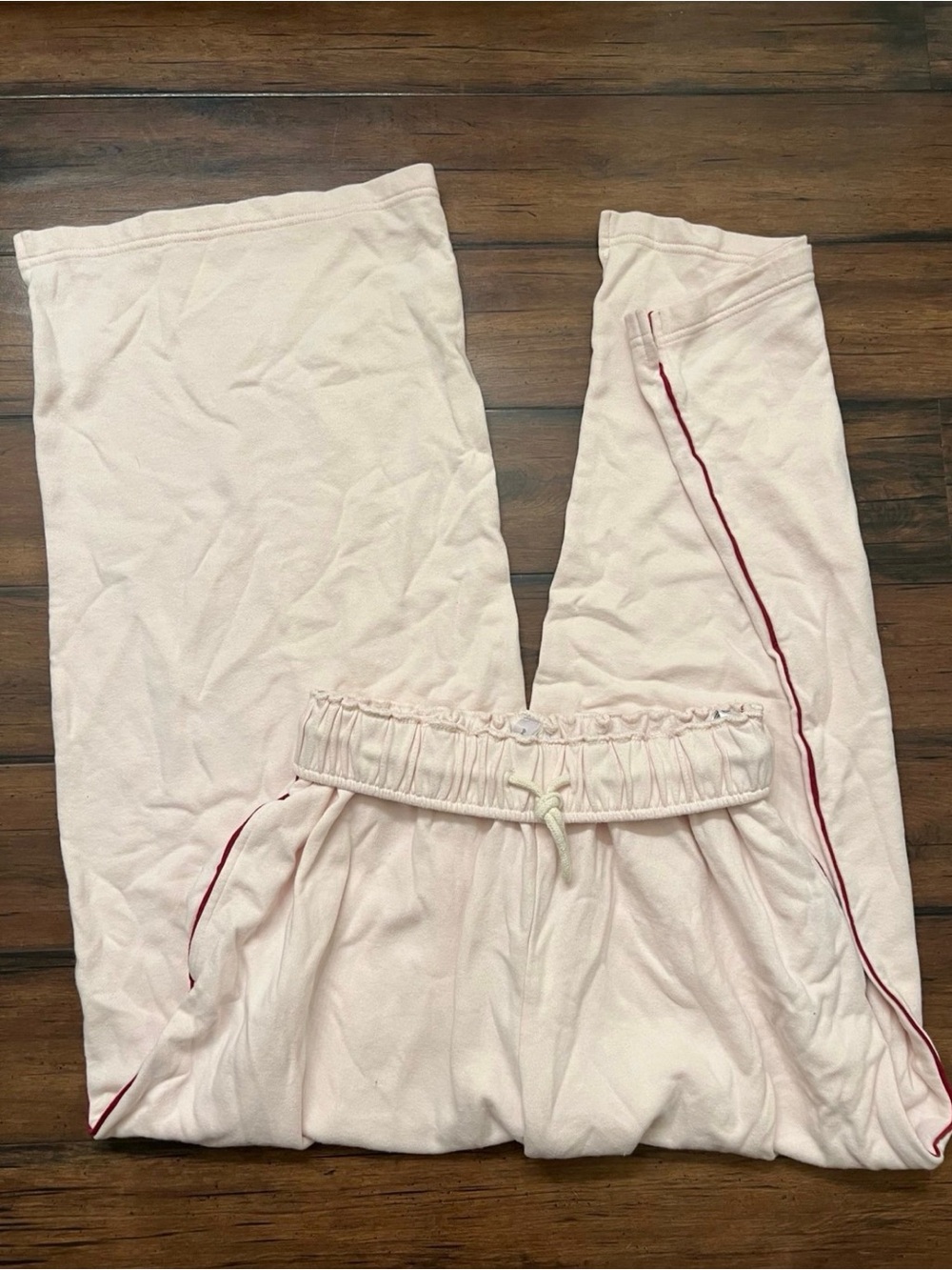 URBAN OUTFITTERS SWEAT PANTS